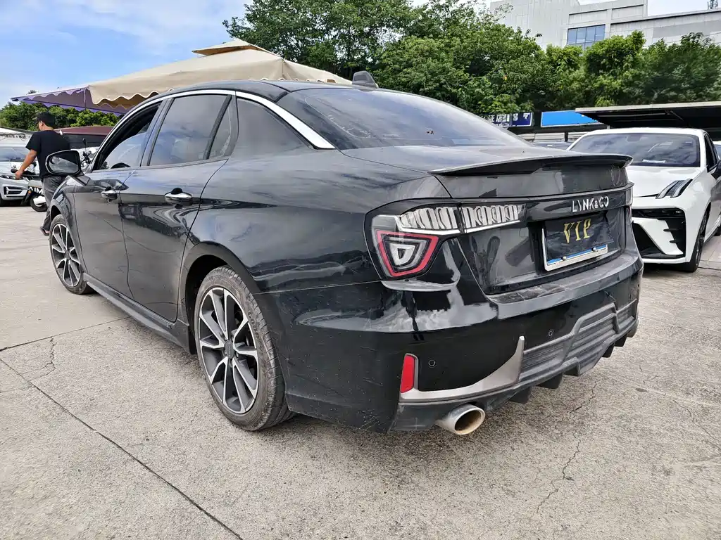 Lynk & Co 03 — миниатюра 16