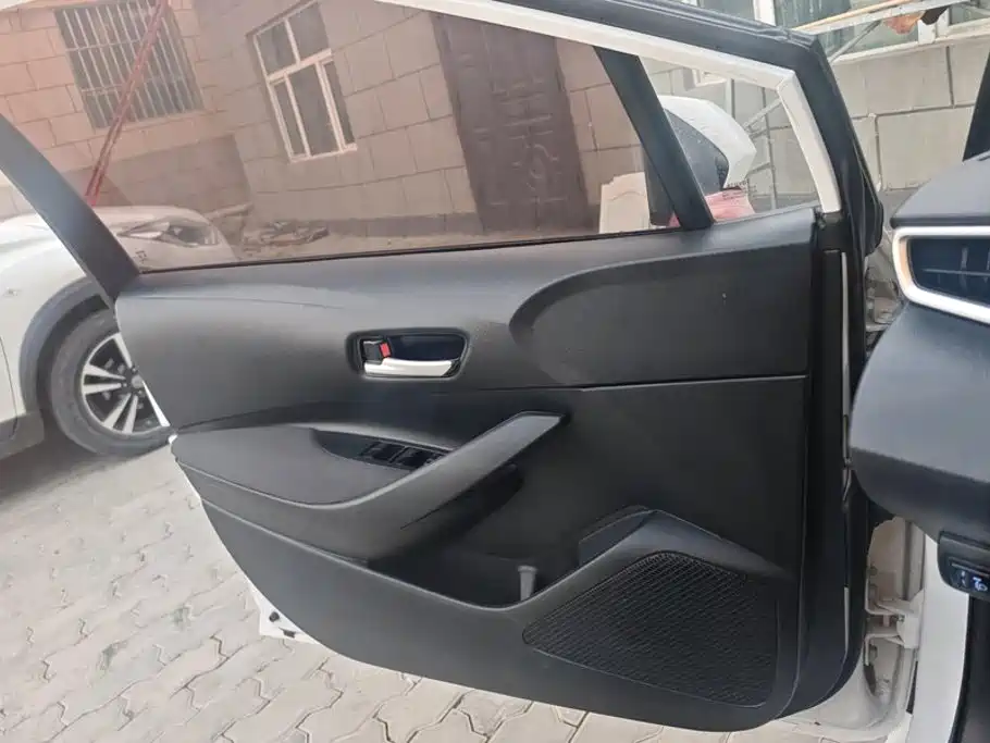 Toyota Corolla — миниатюра 7