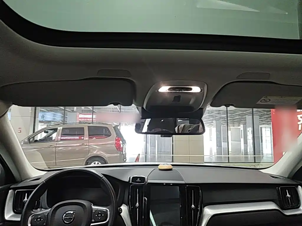 Volvo XC60 — миниатюра 18