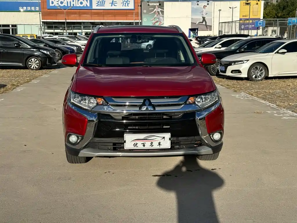 Mitsubishi Outlander — миниатюра 2