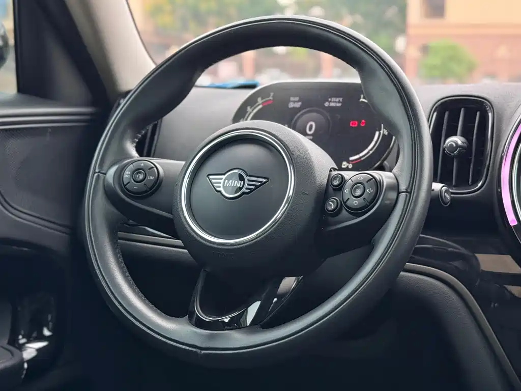 MINI Mini Countryman — миниатюра 9