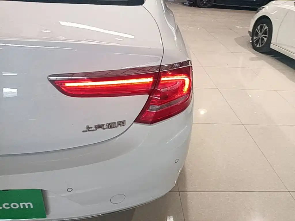 Buick LaCrosse — миниатюра 8