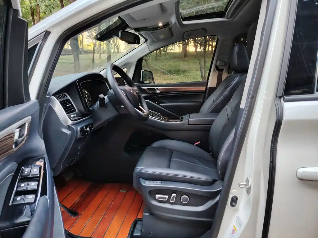 GAC Motor Trumpchi M8 — миниатюра 5