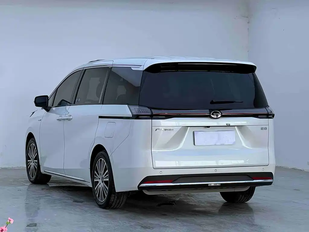GAC Motor Trumpchi E8 PHEV — миниатюра 9
