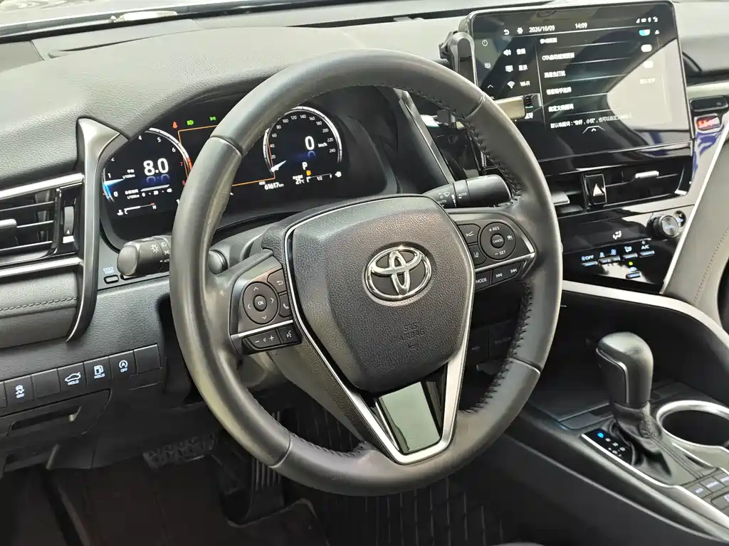Toyota Camry — миниатюра 13
