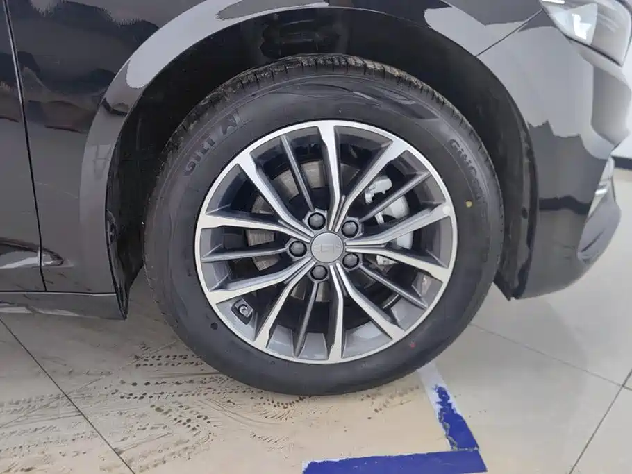 Geely Preface 2025 1.5TD
