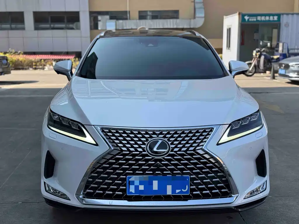 Lexus RX 2021 300