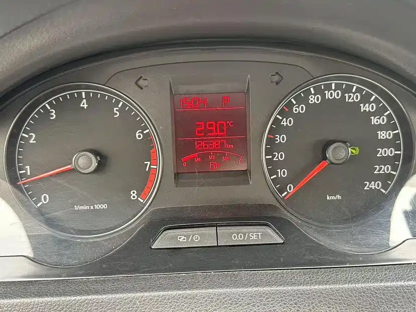 Volkswagen Santana — миниатюра 17