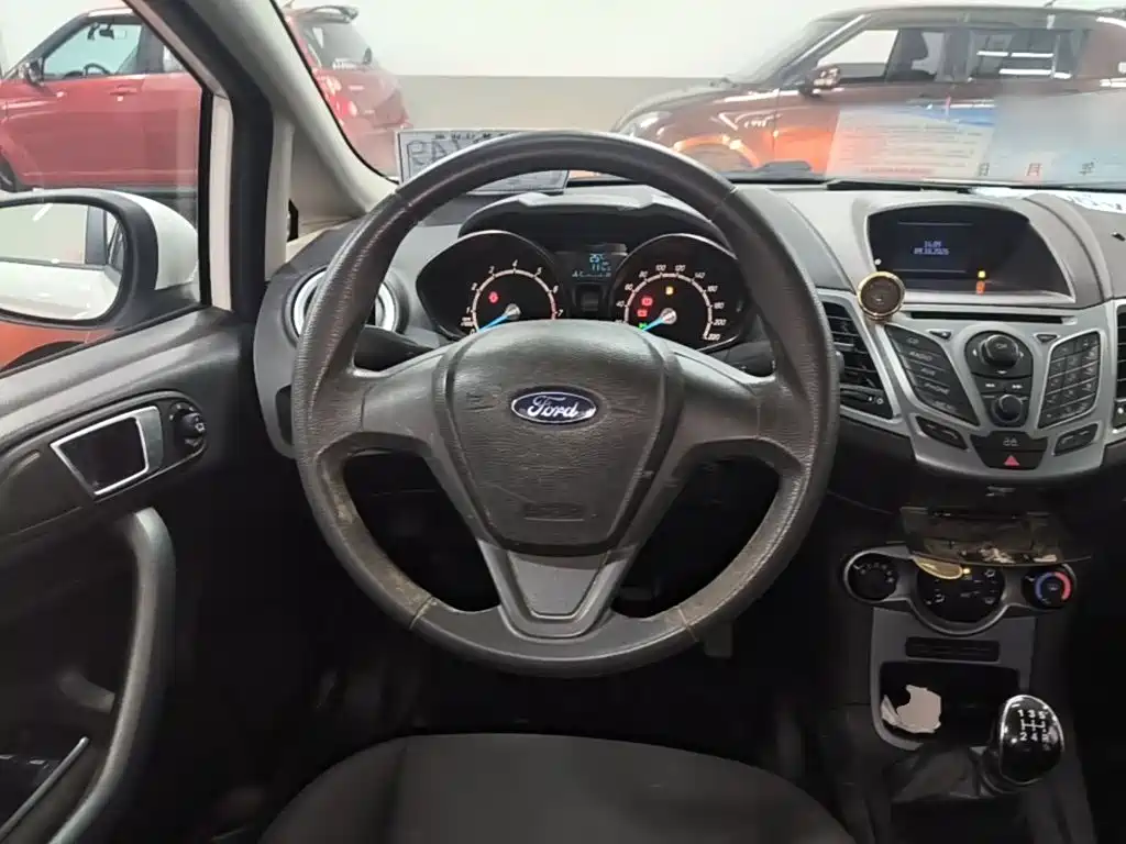 Ford Fiesta — миниатюра 11