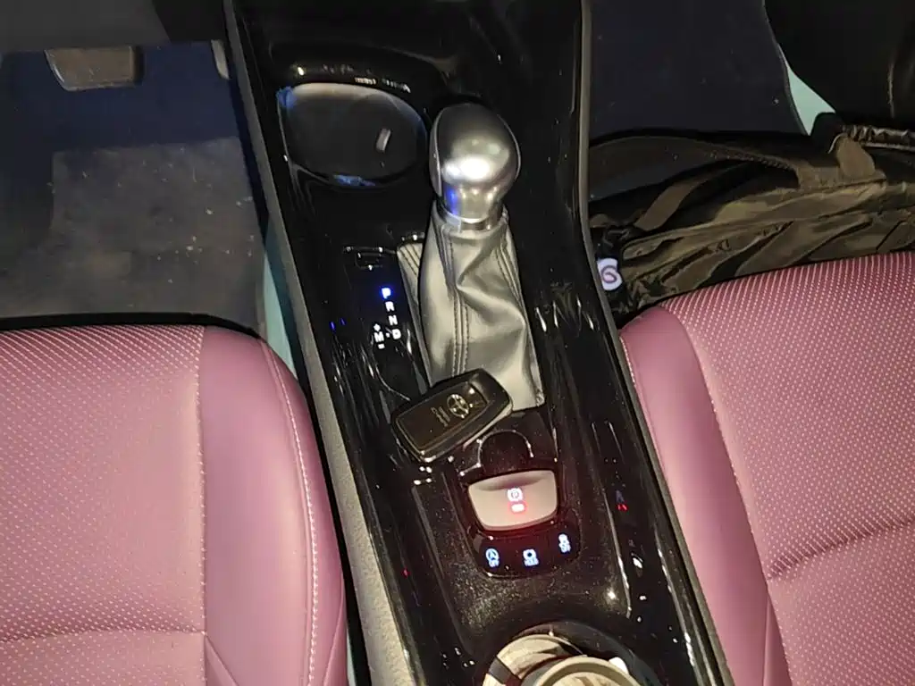 Toyota C-HR — миниатюра 14