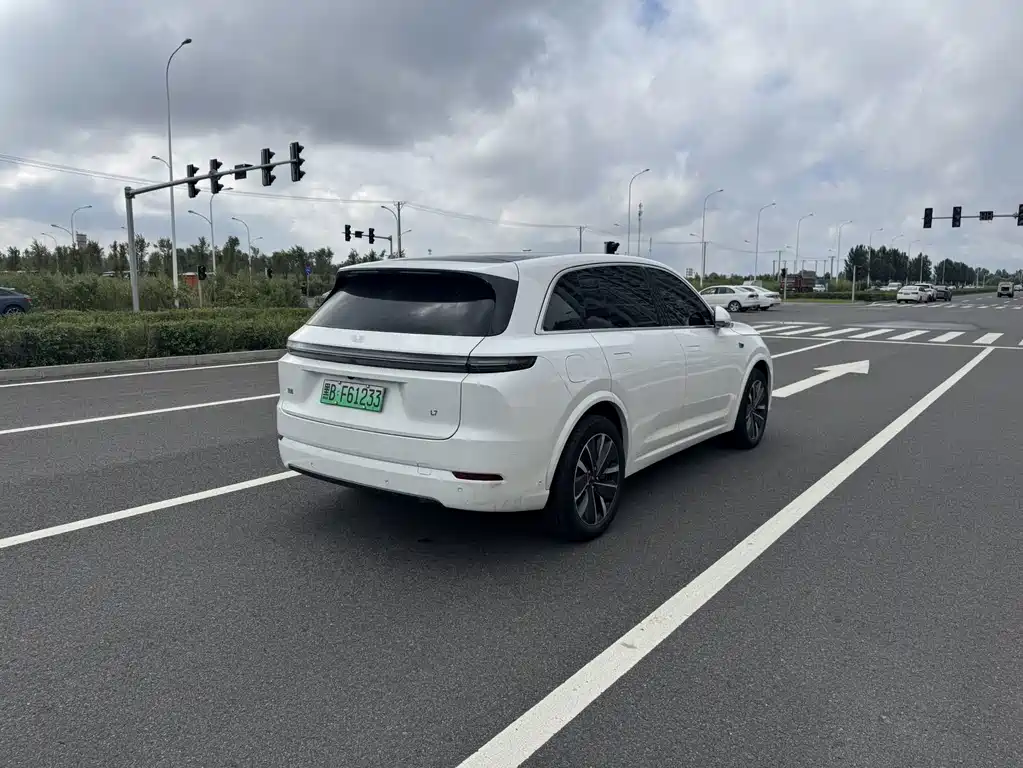 Li Auto Li L7 — миниатюра 4