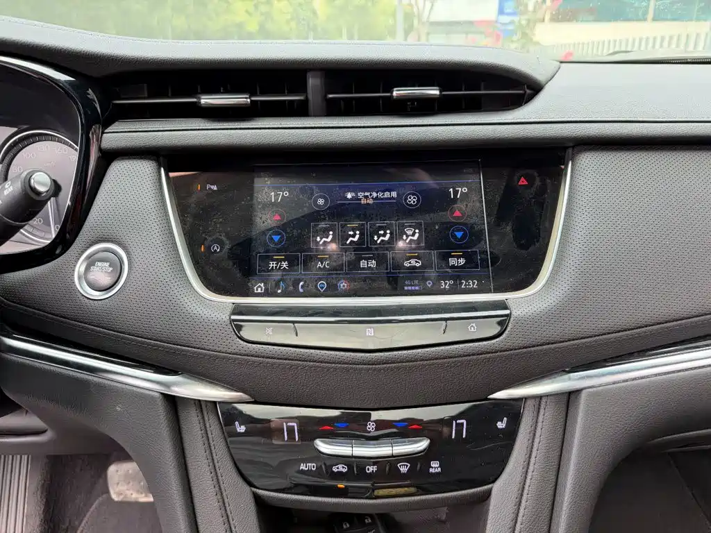 Cadillac XT5 — миниатюра 10