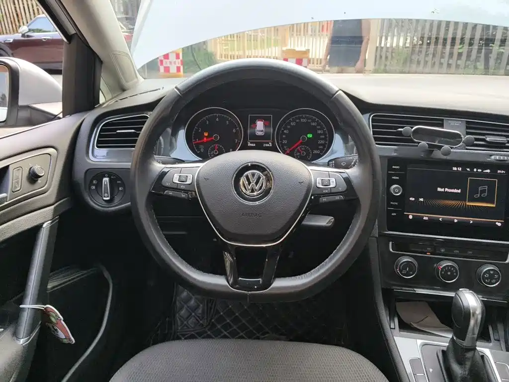 Volkswagen Golf (Import) — миниатюра 11