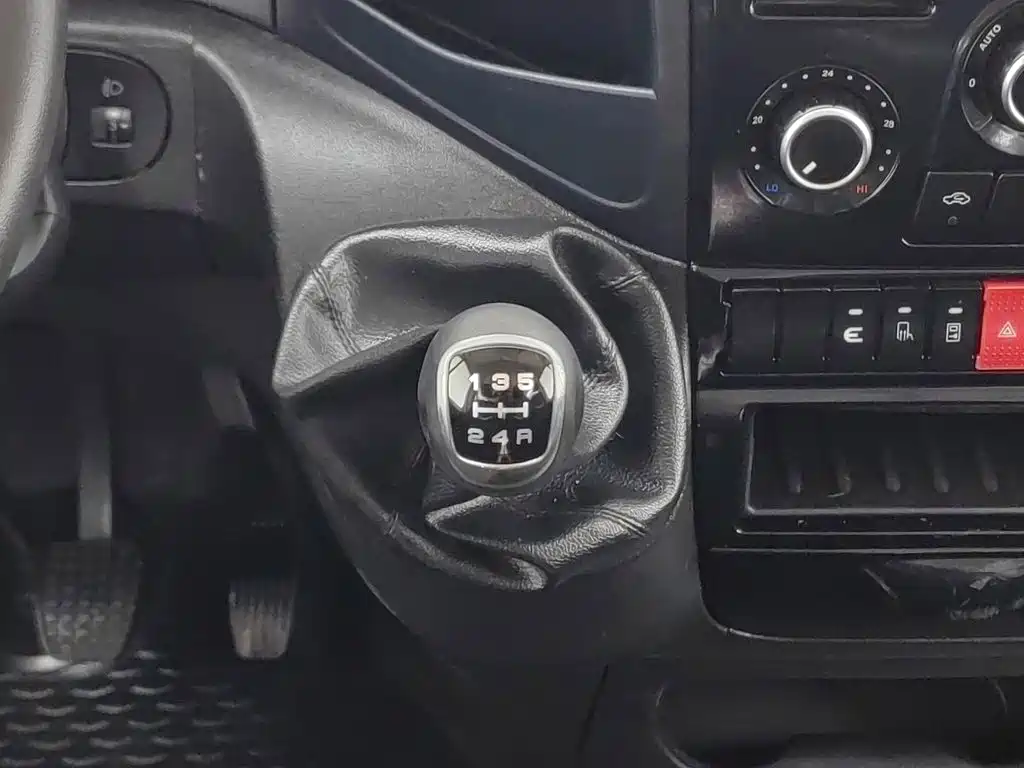 IVECO Ousheng — миниатюра 13