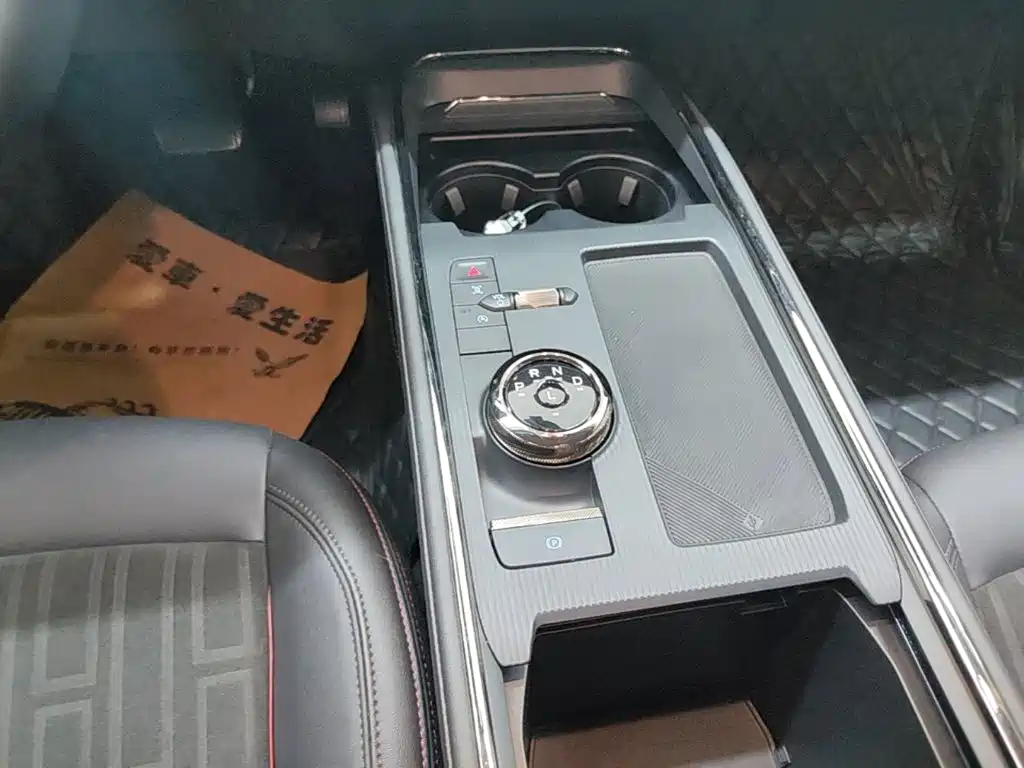 Ford Mondeo — миниатюра 14
