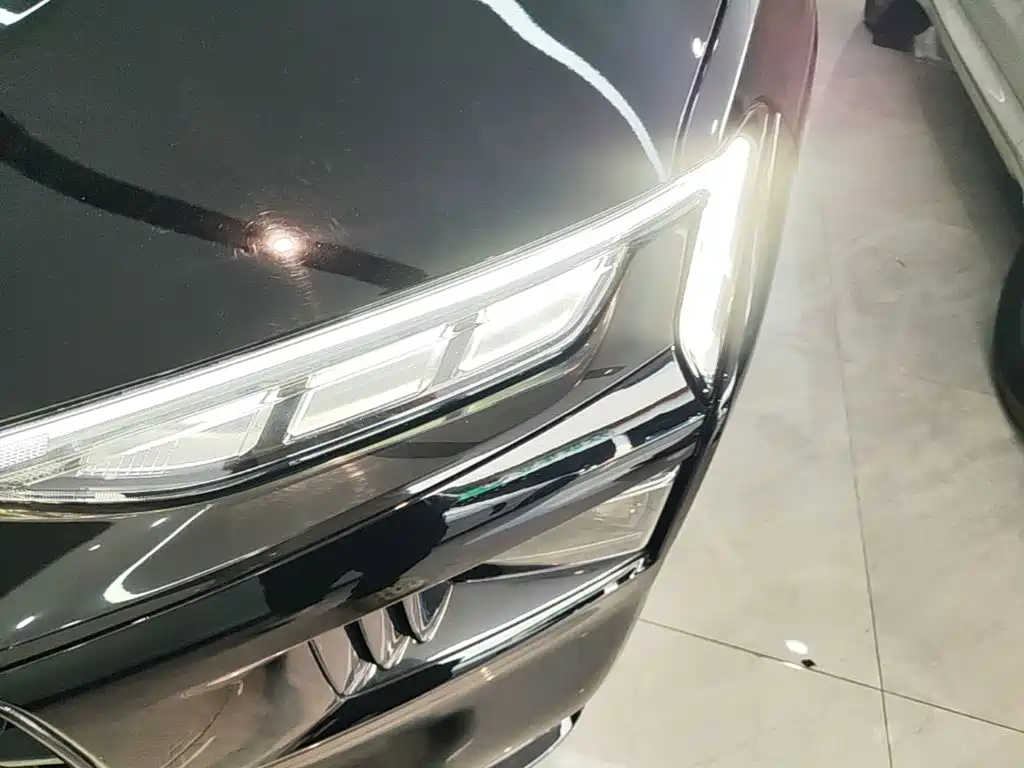 Ford Mondeo — миниатюра 24