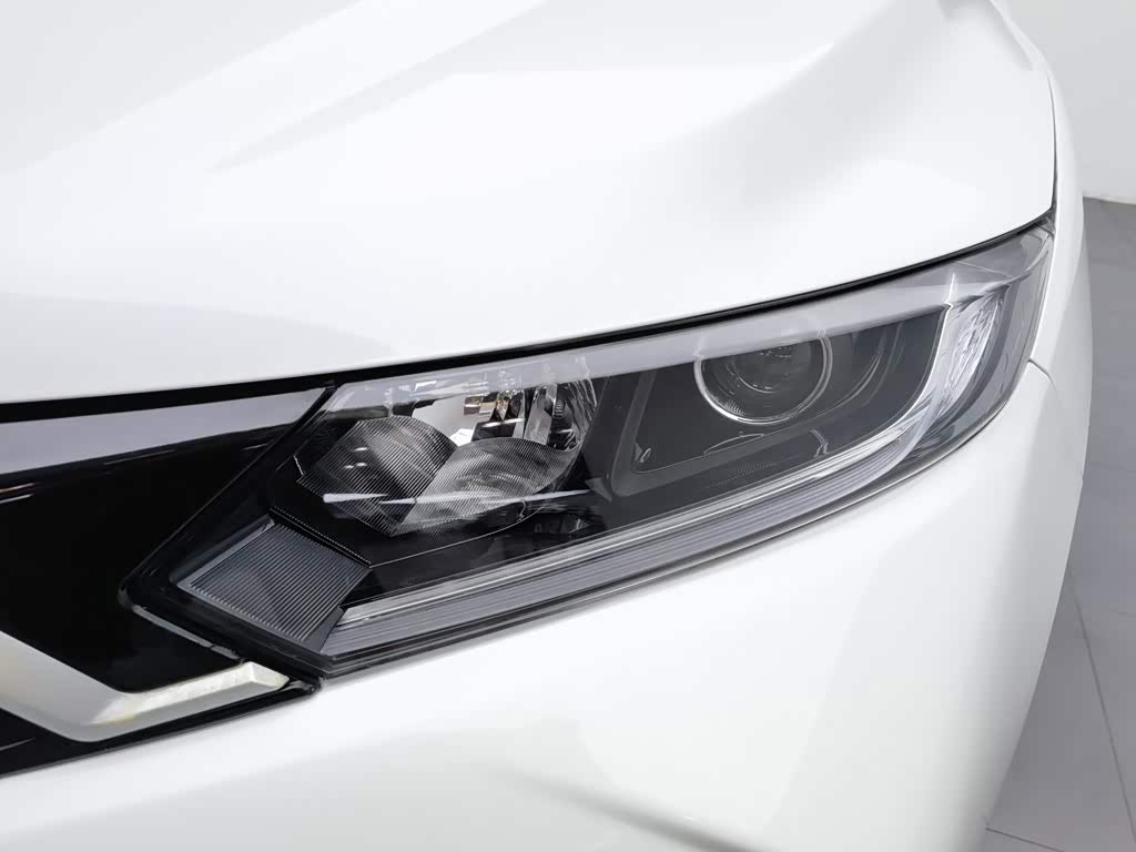 Honda XR-V 1.5 л 2021 г. Белый, пробег 39100 км