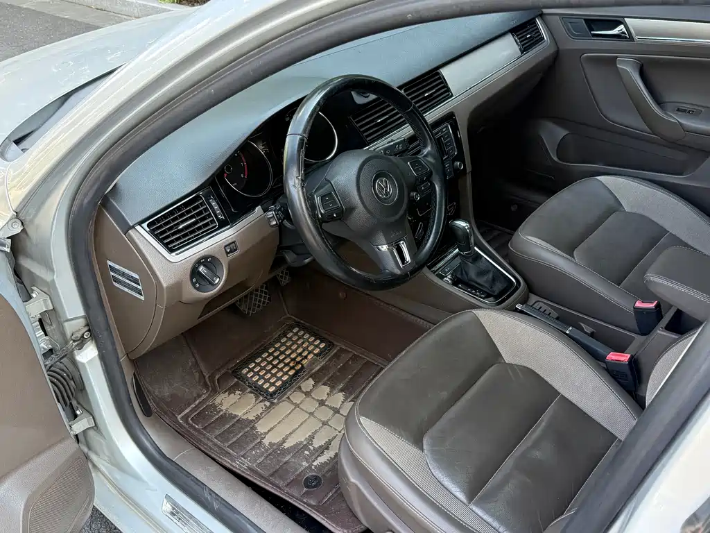 Volkswagen Bora — миниатюра 4