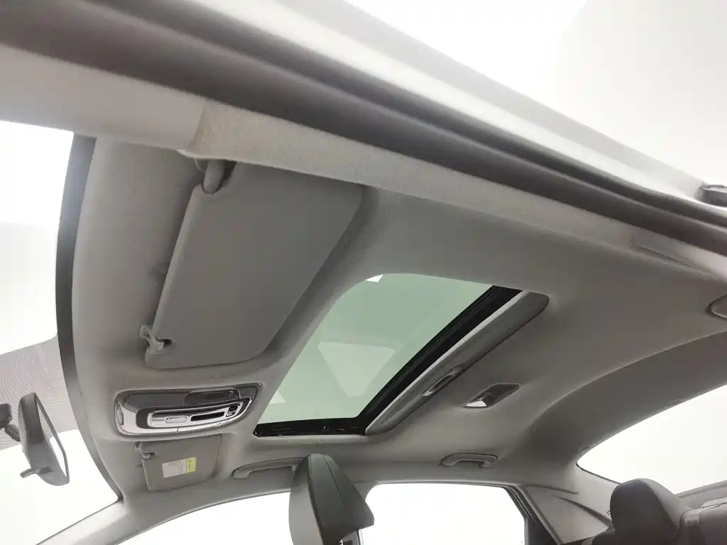 Hyundai Elantra — миниатюра 14