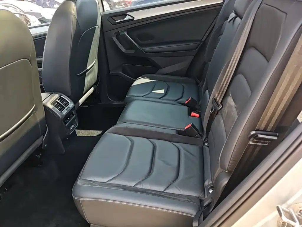 Volkswagen Tiguan L — миниатюра 17