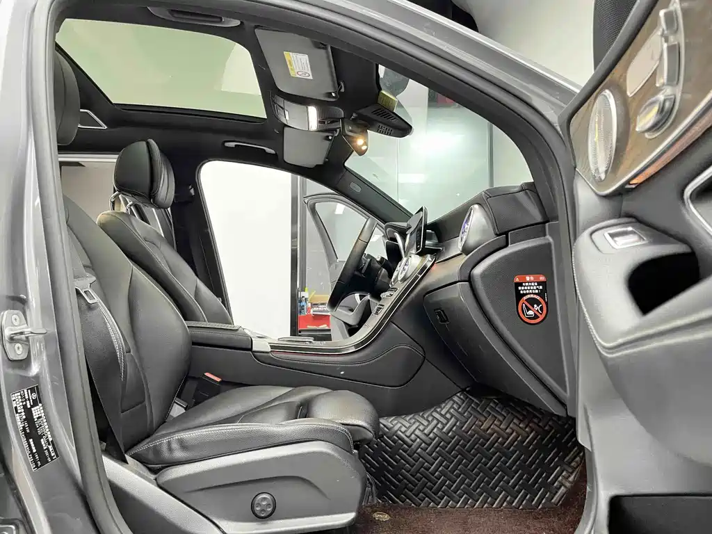 Mercedes-Benz GLC — миниатюра 14