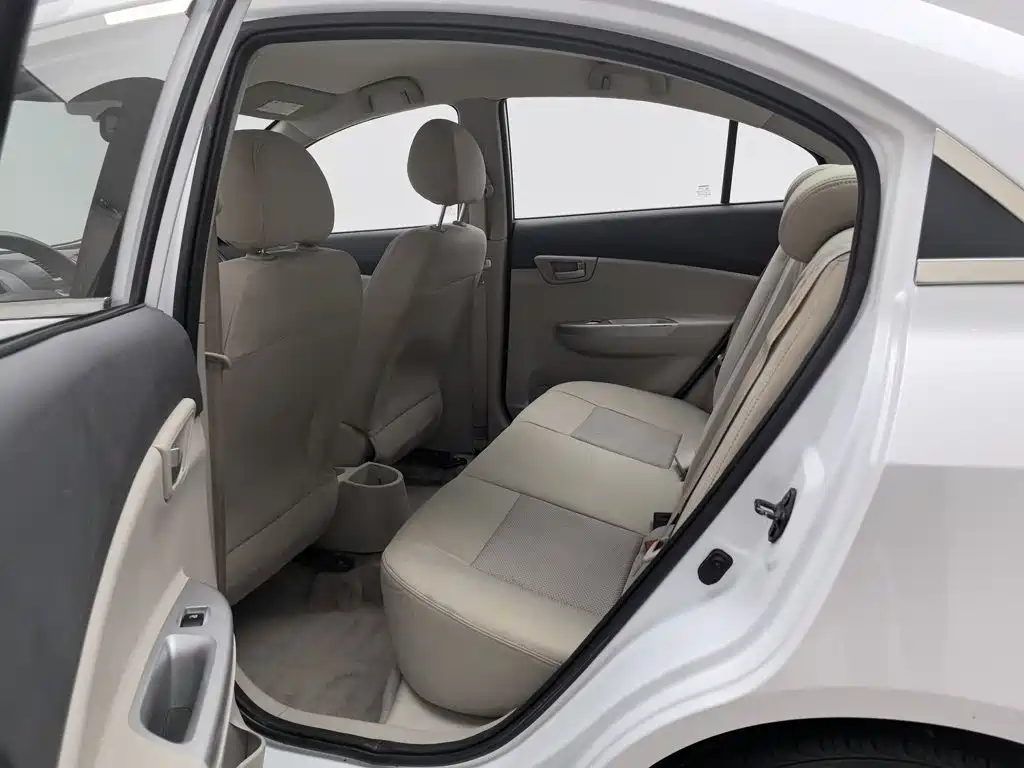 Changan V5 — миниатюра 15