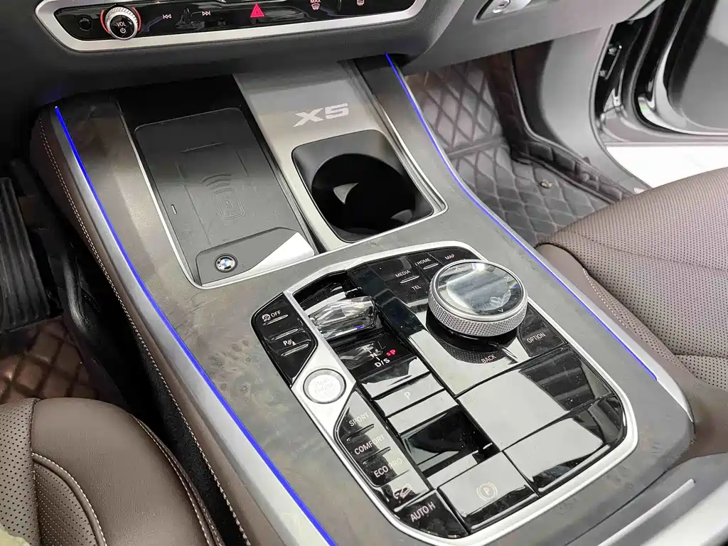 BMW X5 — миниатюра 17