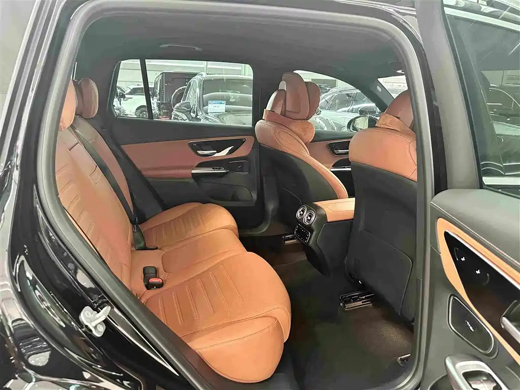 Mercedes-Benz GLC — миниатюра 13