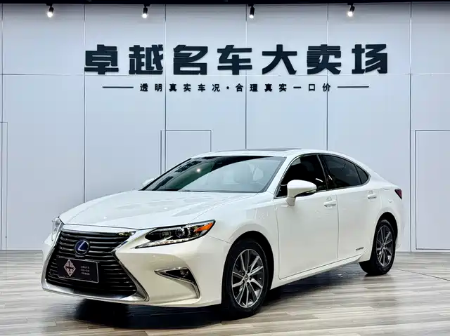 LEXUS  ES 2018