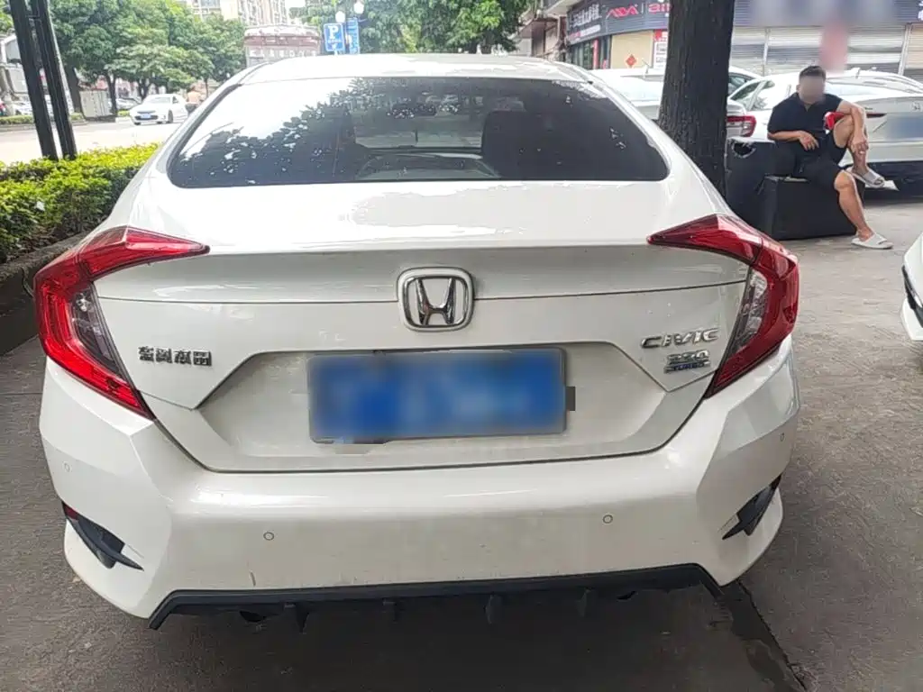 Honda Civic — миниатюра 6