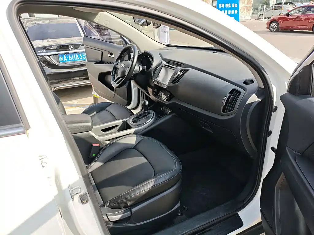 Kia Sportage — миниатюра 14