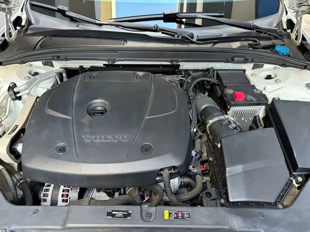 Volvo S60 — миниатюра 7