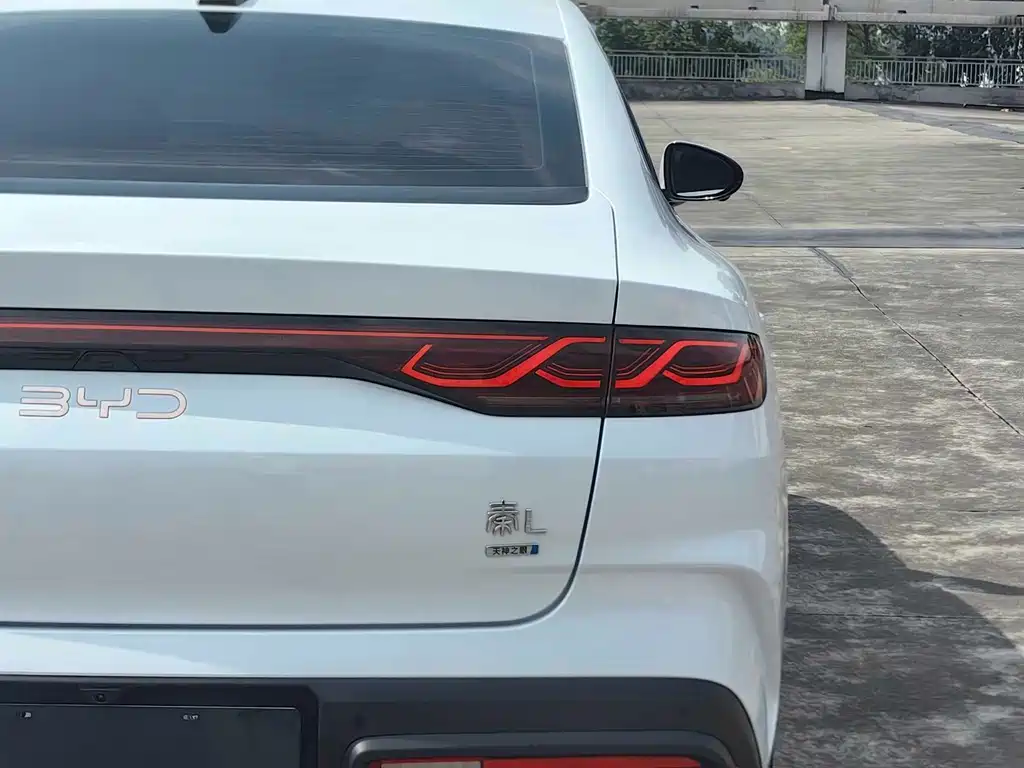 BYD Qin L — миниатюра 8