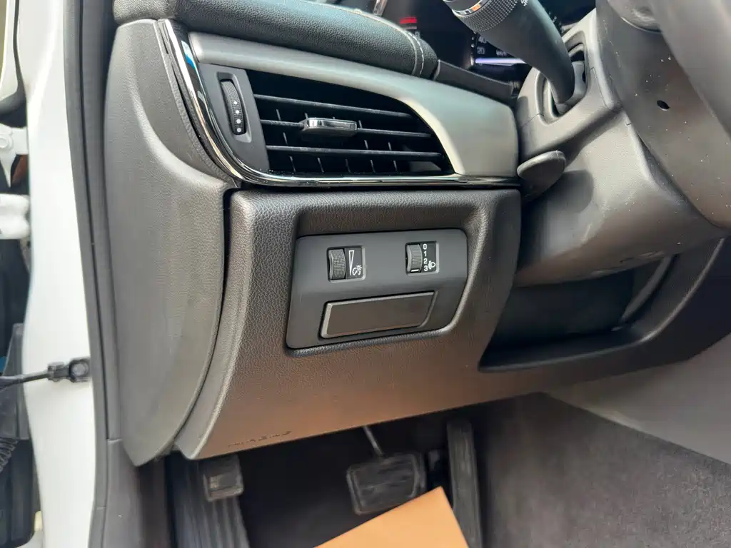 Cadillac ATS-L — миниатюра 21