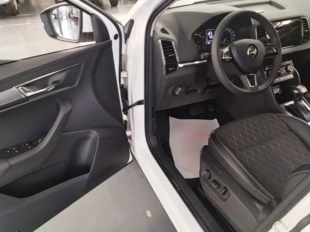 Skoda Karoq — миниатюра 16