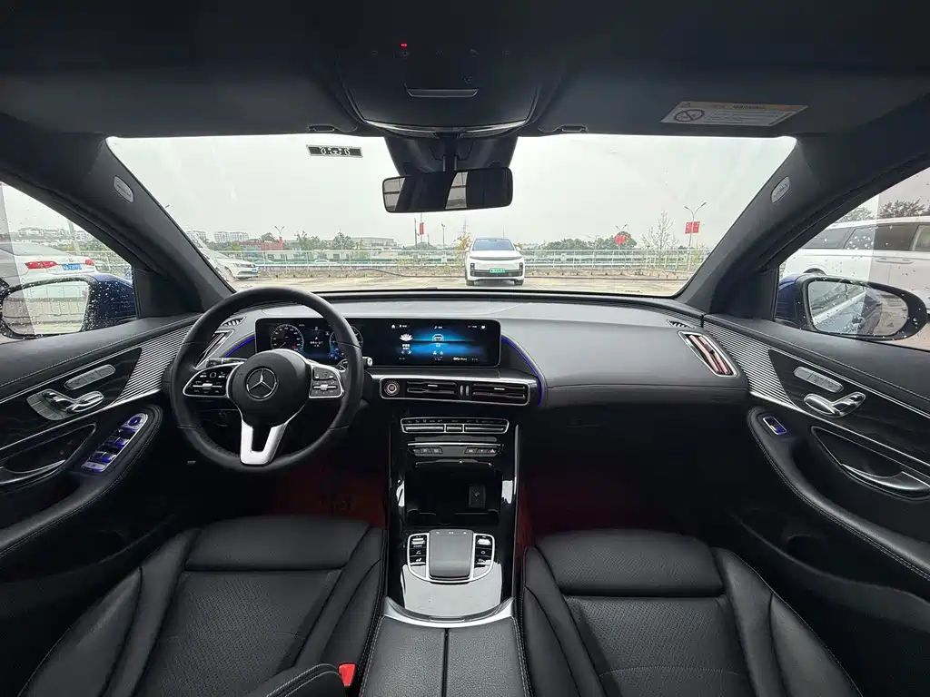 Mercedes-Benz EQC — миниатюра 14