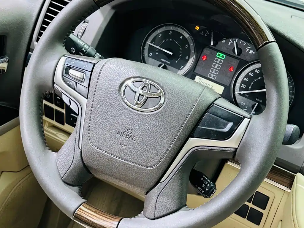 Toyota Land Cruiser — миниатюра 17