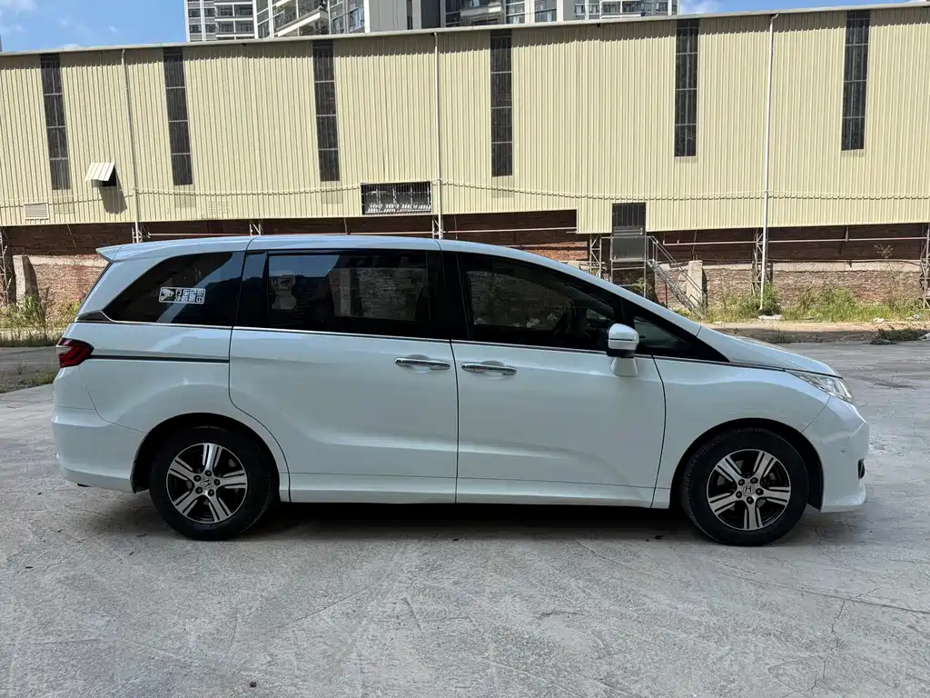 Honda Odyssey — миниатюра 4