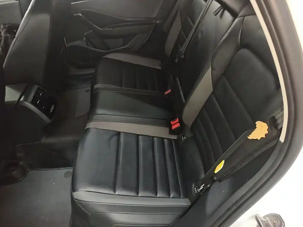 Volkswagen Sagitar — миниатюра 17