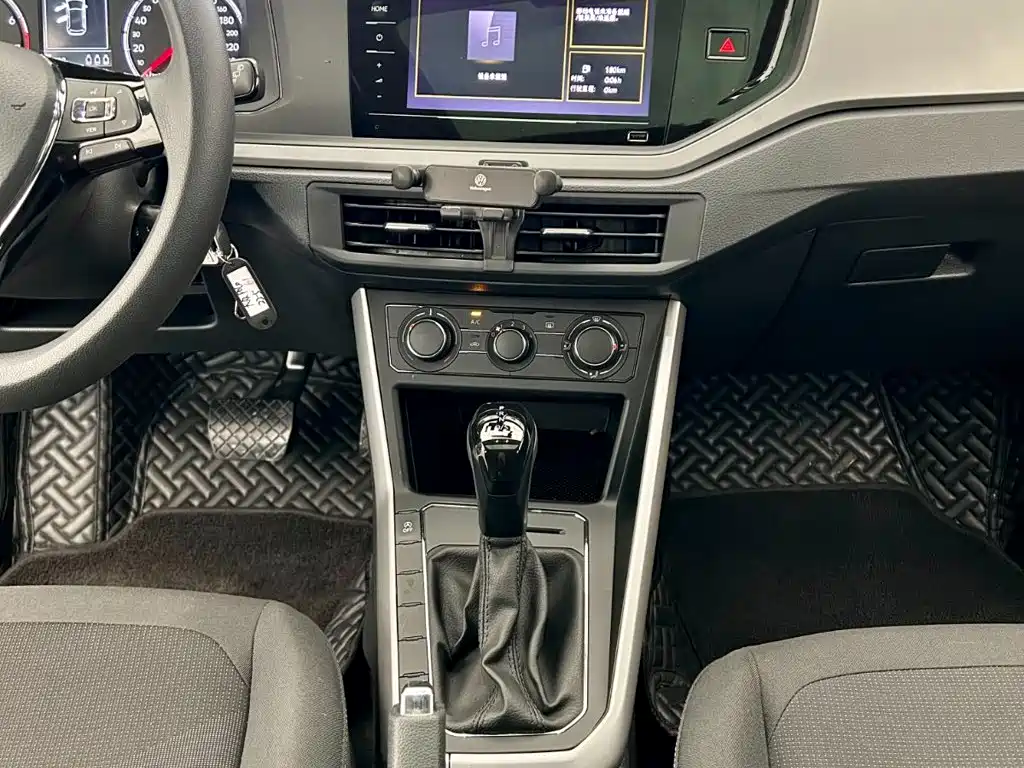 Volkswagen Polo — миниатюра 9