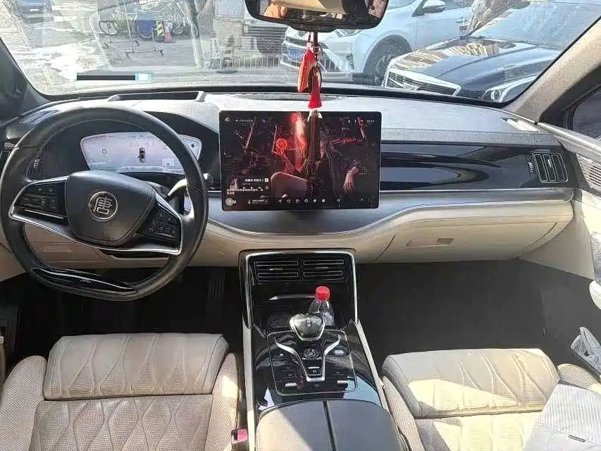 BYD Tang New Energy — миниатюра 4