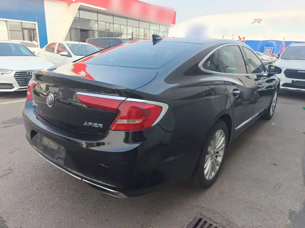 Buick LaCrosse — миниатюра 7