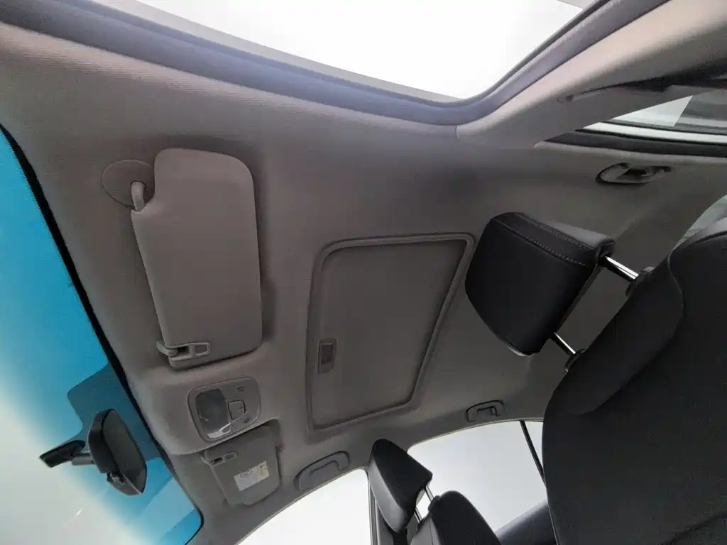 Chevrolet Cavalier — миниатюра 14