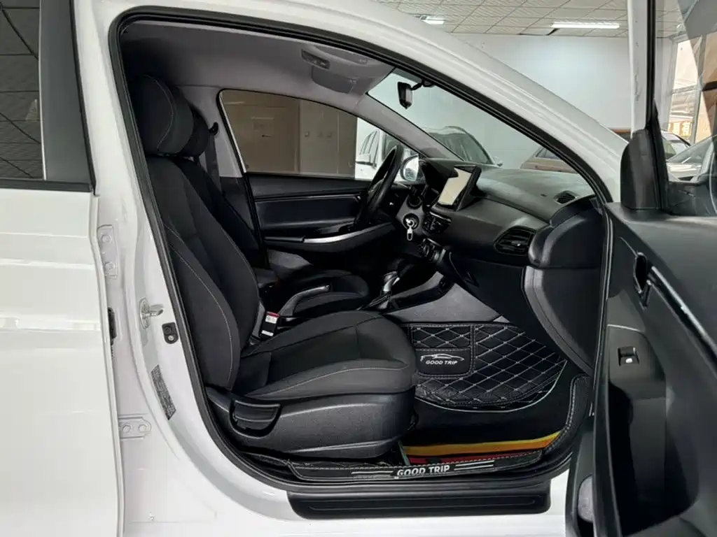 Hyundai Elantra — миниатюра 7