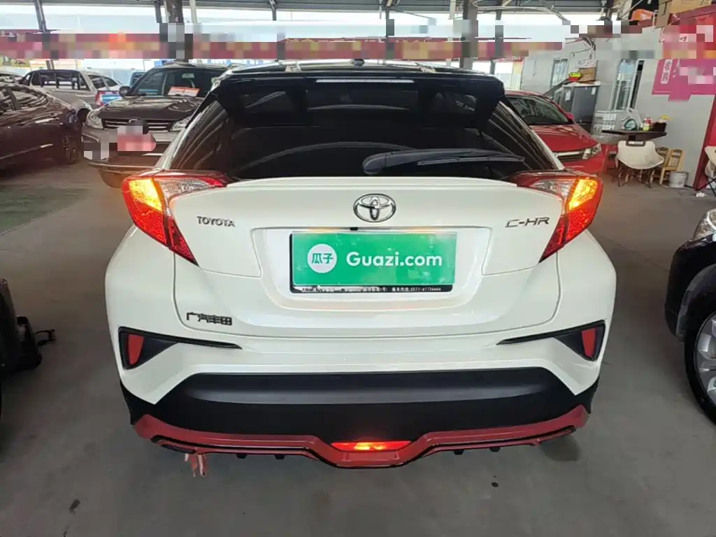 Toyota C-HR — миниатюра 6