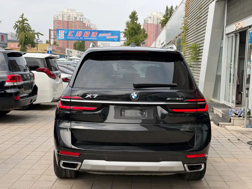 BMW X7 — миниатюра 29