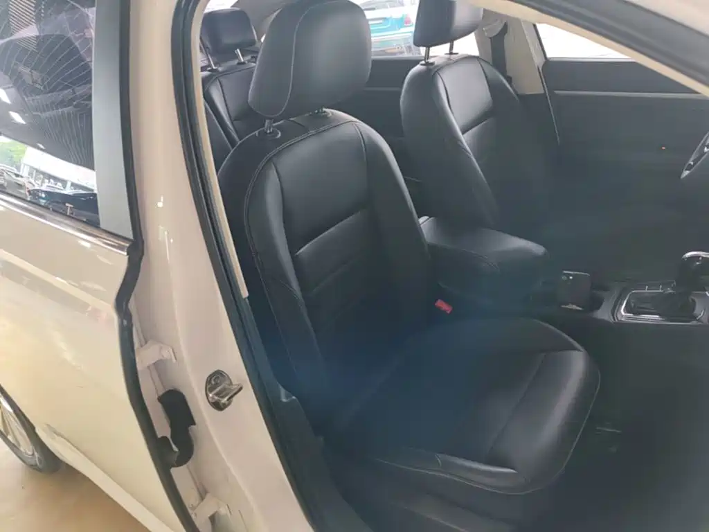 Volkswagen Lavida — миниатюра 25