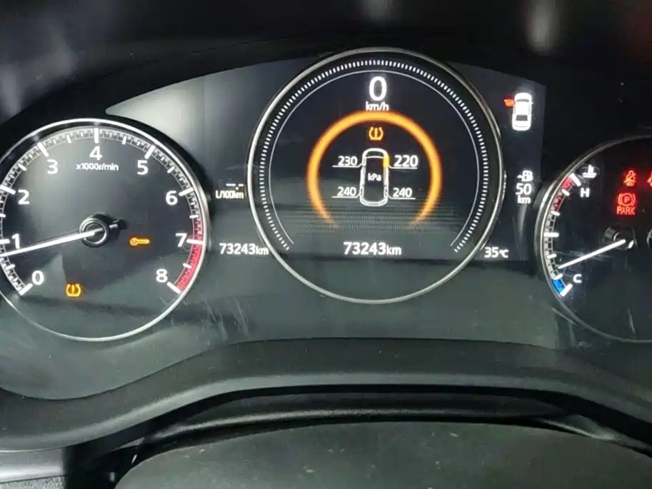 Mazda 3 Axela — миниатюра 12