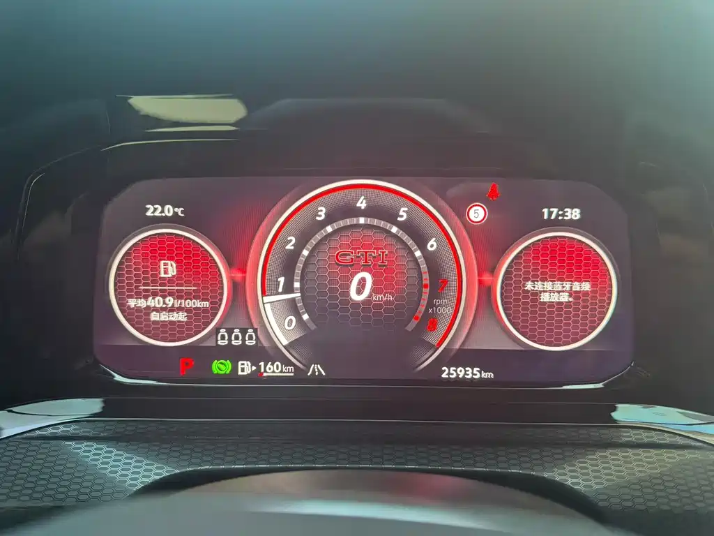 Volkswagen Golf GTI — миниатюра 4