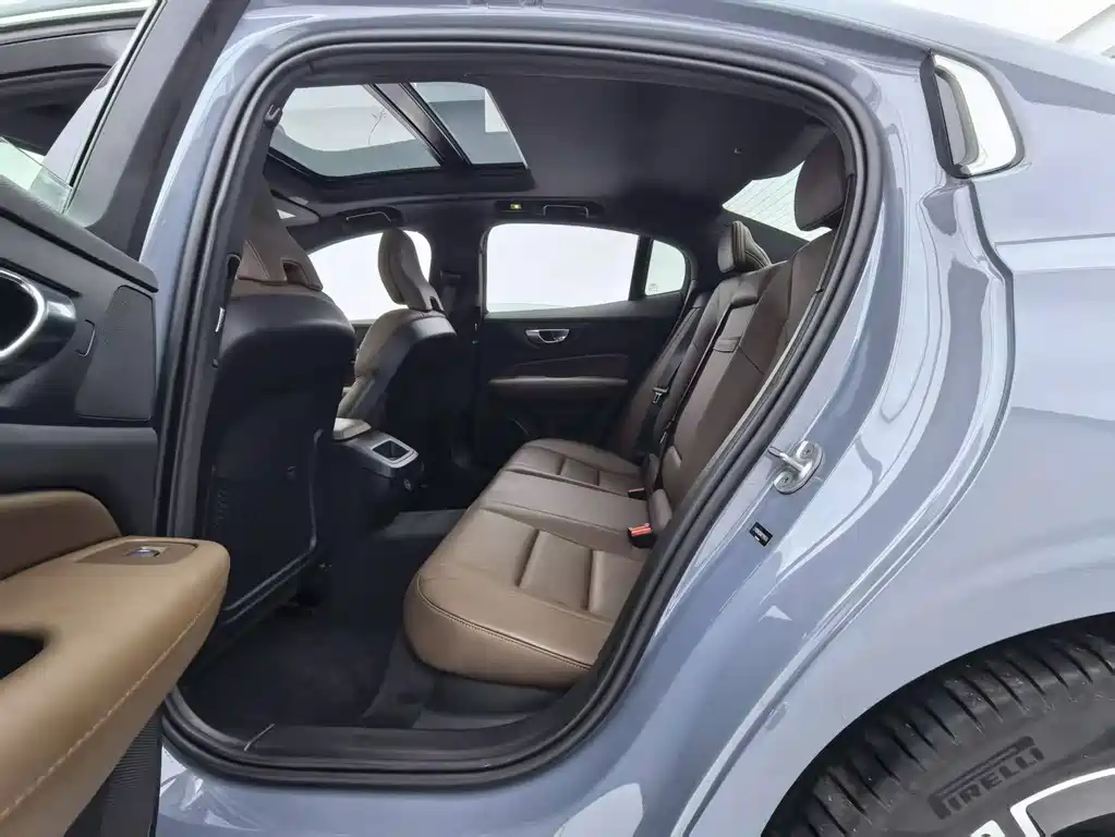 Volvo S60 — миниатюра 13